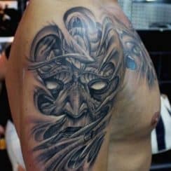 La maldad en 4 tatuajes de demonios en el brazo