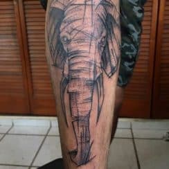 4 tatuajes de elefantes en la pierna asombrosos