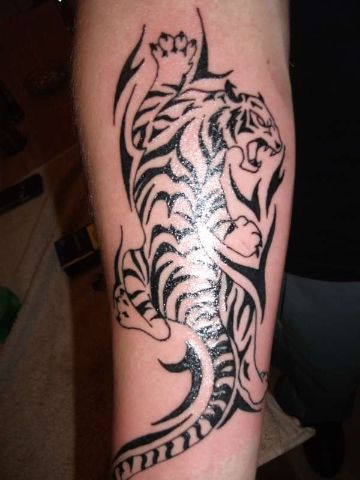 tatuajes de tigres tribales cuerpo completo