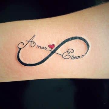 tatuajes de infinito con corazon con palabras
