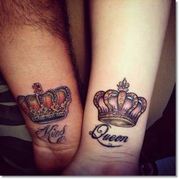 tatuajes de coronas para parejas con color