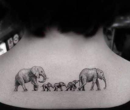 tatuajes de familia de 5 representacion con elefantes