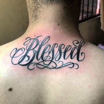 letras cholas para tatuajes en la espalda