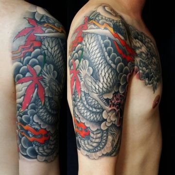 tatuajes de dragones a color en pecho