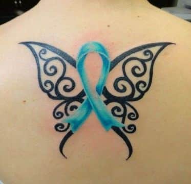 tatuajes de mariposas para mujer tribal