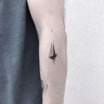 tatuajes de veleros pequeños excelente colocacion