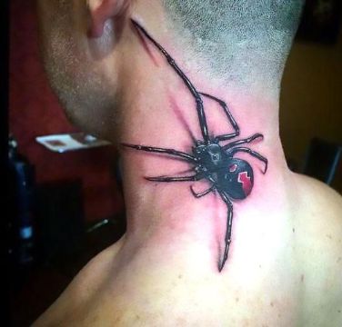tatuajes de arañas en el cuello realistas