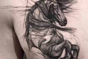 tatuajes de caballos salvajes artistico en lineas