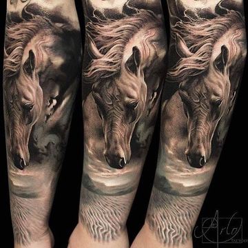 tatuajes de caballos salvajes realistas