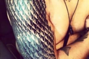 tatuaje escamas de dragon grandes