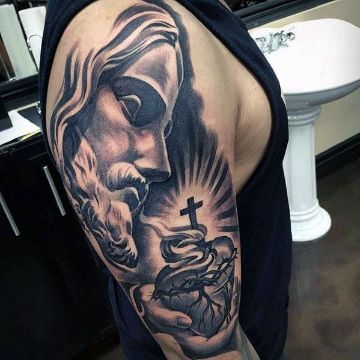 tatuaje sagrado corazon de jesus con imagen de jesus