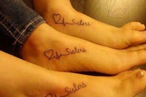 tatuajes de familia para mujer hermanas