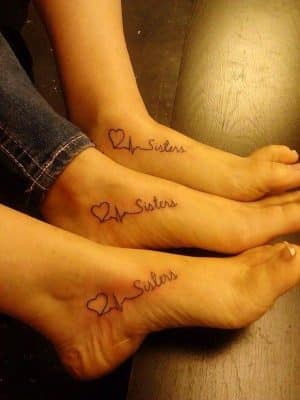 tatuajes de familia para mujer hermanas