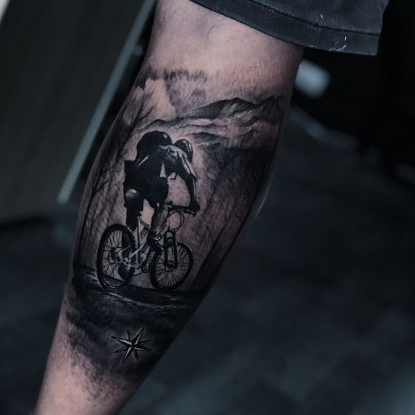 tatuajes de bicicletas mtb con paisaje