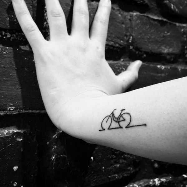tatuajes de bicicletas mtb diseño minimalista