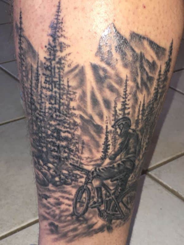 tatuajes de bikers para hombres de montaña