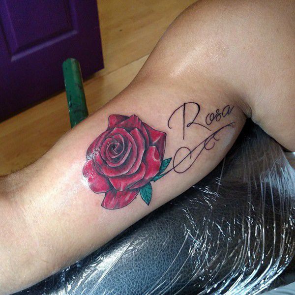 tatuajes con el nombre de rosa homenaje