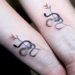2021 tatuajes de víboras para amigas y parejas