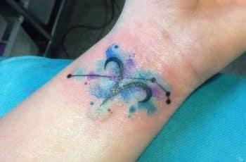 Creativos tatuajes de aries para mujer a 3 símbolos