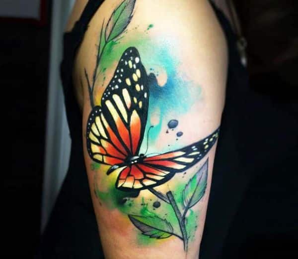 tatuajes de mariposas en el brazo a color