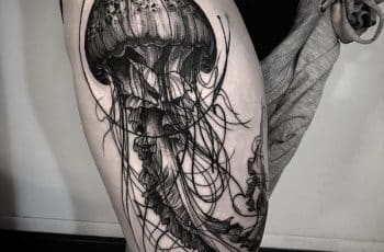 3 estilos tatuajes medusas marinas en pierna y brazo