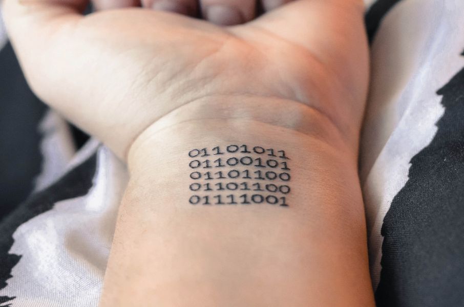 tatuajes para ingenieros civiles codigos binarios