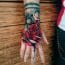 4 tatuajes de flores rojas realistas y tradicionales