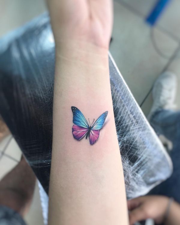 tatuajes de mariposa en el brazo estilo 3d