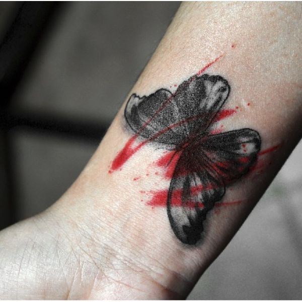 tatuajes de mariposa en el brazo trash polka