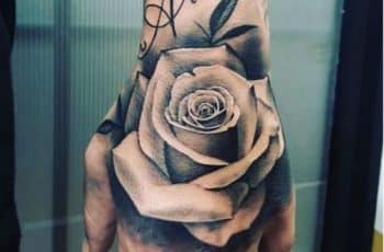 3 detalles diseños de tatuajes de flores para hombres brazo
