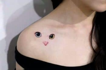 Creativos tatuajes de gatos en el pecho 3 colocaciones