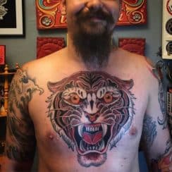 Magníficos tatuajes de tigres en el pecho 2 técnicas