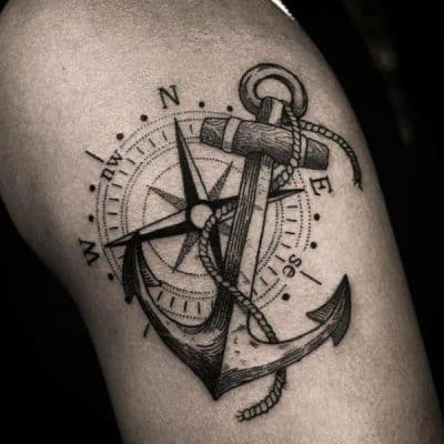 tatuaje de brujula y barco texturas