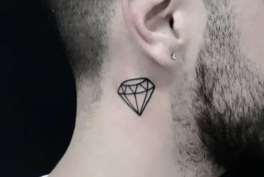 tatuajes de diamantes pequeños