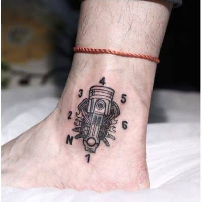 tatuajes de motos en el tobillo velocidades y elementos mecanicos