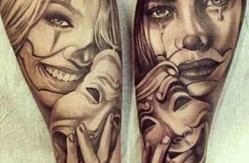 Un tatuaje carita feliz y triste y sus 4 significados