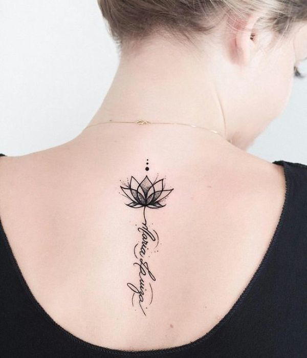 tatuaje de flor de loto con frases