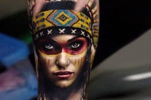 tatuajes de rostros de mujeres indias con color
