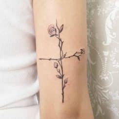 5 tatuajes religiosos para mujer bajo conceptos creativos