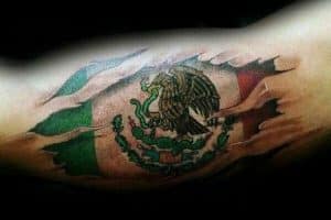 bandera de mexico tattoo piel desgarrada
