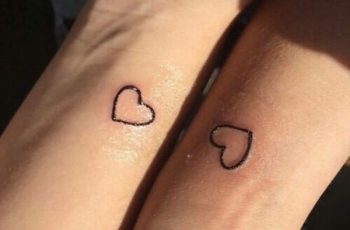 Los tatuajes de corazones pequeños para día mundial 2022