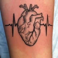 Estilos en tatuajes de corazones reales septiembre 2022