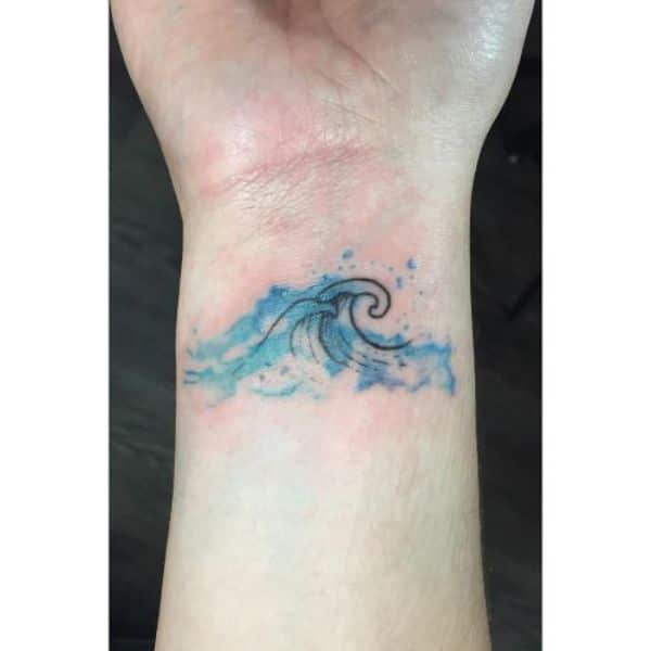 tatuajes relacionados con el mar ola