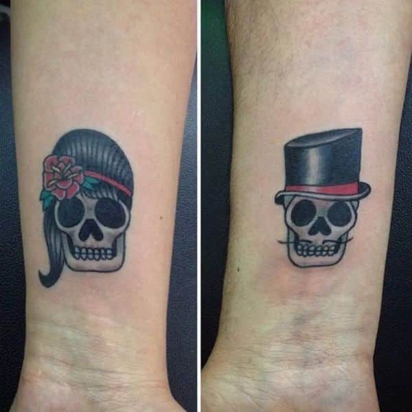 tatuajes de calaveras en el brazo para parejas