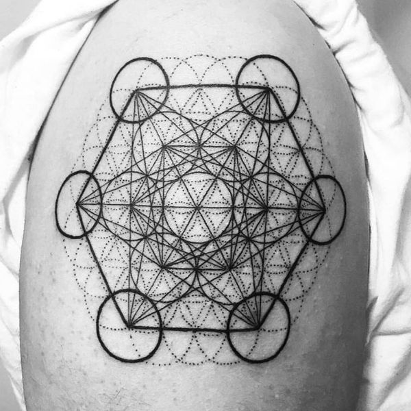 tatuaje cubo de metatron alta complejidad