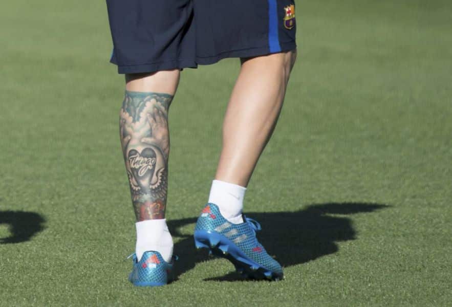 tatuajes de messi en la pierna zona de los gemelos