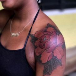 2 técnicas para crear tatuajes blancos en piel negra