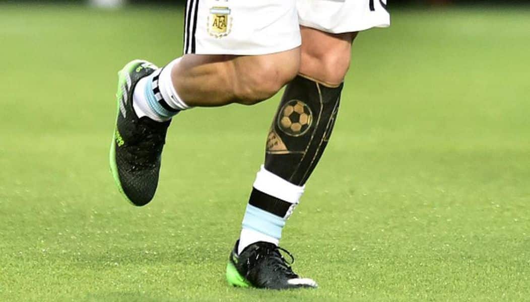 tatuajes de Lionel Messi balon