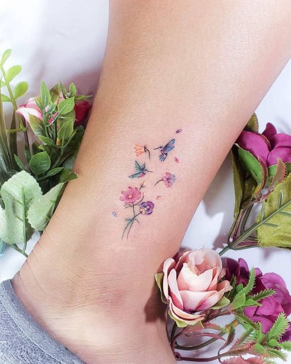 flores de colores tatuajes pequeños