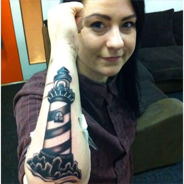 tatuajes de faro para mujer grande antebrazo